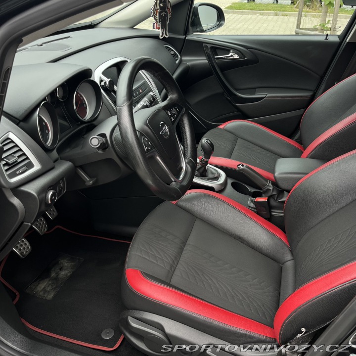 Opel Astra J ST Bi-turbo 2015