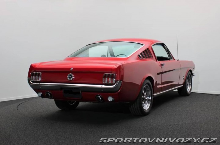 Ford Mustang 289 CI Fastback C-Code 1965