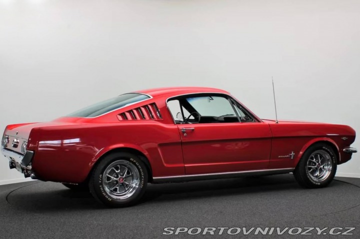 Ford Mustang 289 CI Fastback C-Code 1965