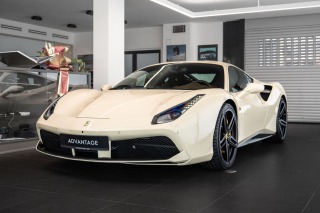 Ferrari 488 
