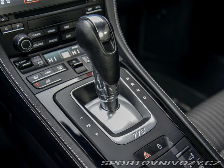 Porsche Cayman 718 2019