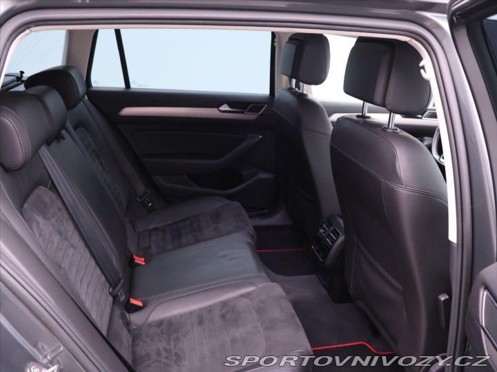 Volkswagen Ostatní modely Passat 2,0 TDI 176kW DSG 4M High 2015
