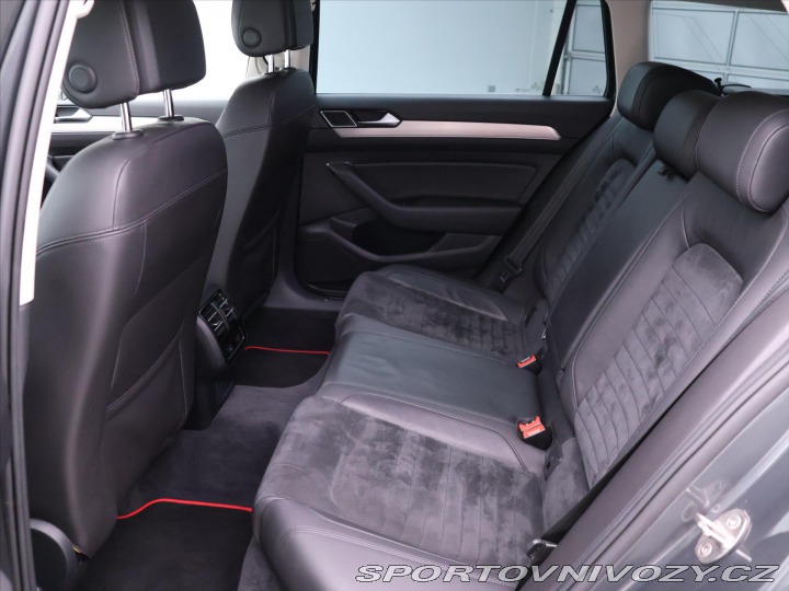Volkswagen Ostatní modely Passat 2,0 TDI 176kW DSG 4M High 2015