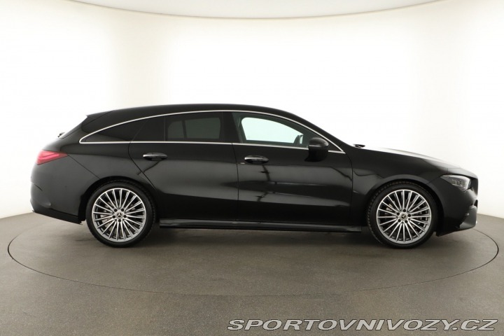 Mercedes-Benz CLA AMG 200 2024
