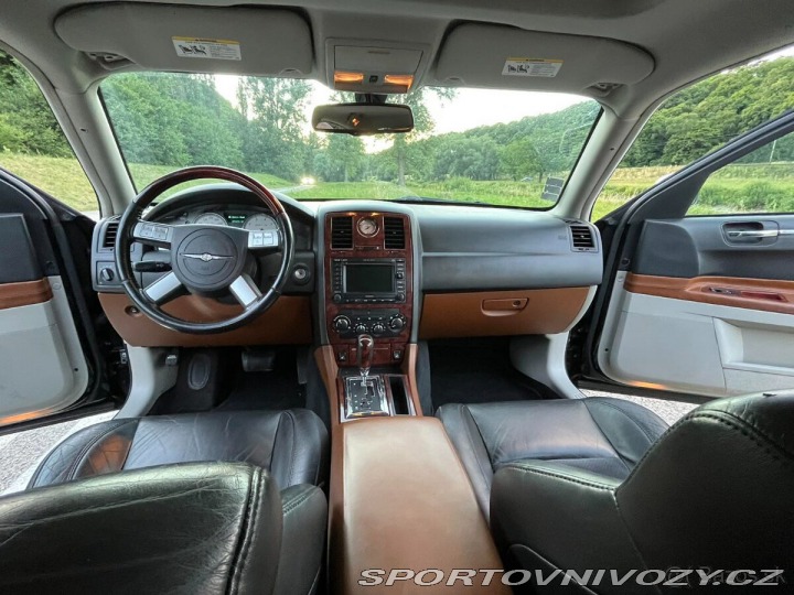 Chrysler Ostatní modely 300C 6,1 HEMI SRT8 2007