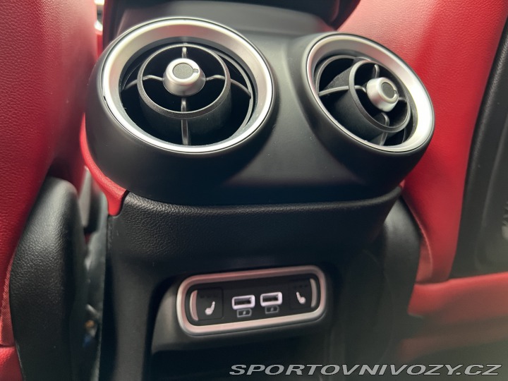 Alfa Romeo Stelvio  2020