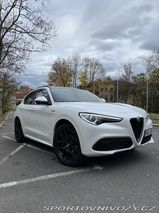 Alfa Romeo Stelvio  2020