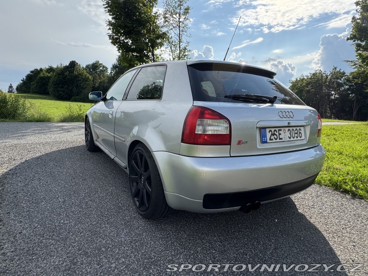 Audi S3  2000
