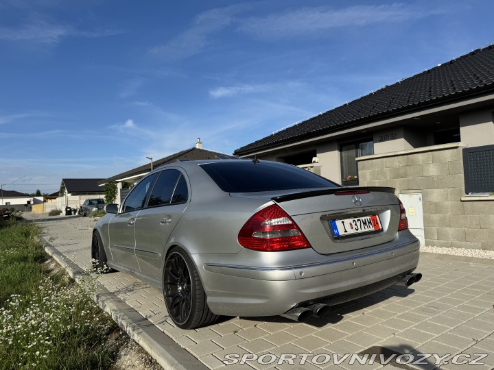 Mercedes-Benz E 55 AMG 2004