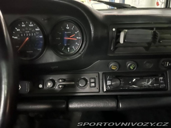 Porsche 911 964 3.6 Carrera 4 1989