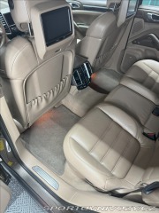 Porsche Cayenne 4,8   Turbo V8 580ps 2011