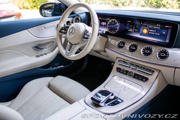 Mercedes-Benz E Kupé 200 4matic A/T 2018
