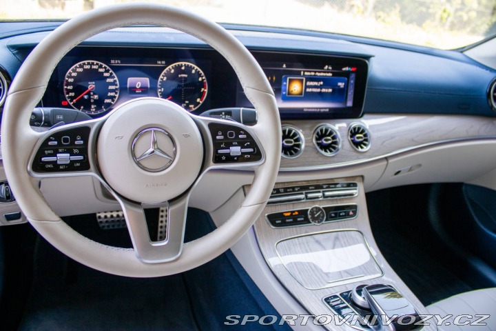 Mercedes-Benz E Kupé 200 4matic A/T 2018