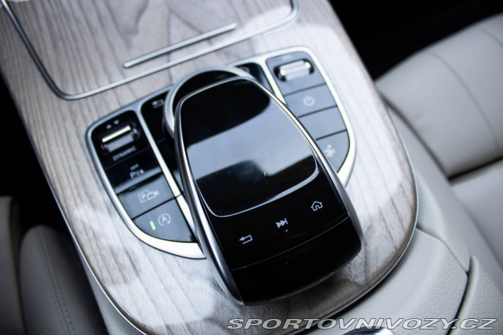 Mercedes-Benz E Kupé 200 4matic A/T 2018
