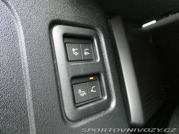 Ostatní značky Ostatní modely Land Rover Defender 110 4,4 OCTA P635 2025