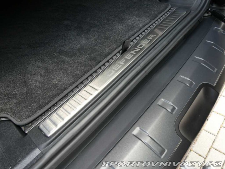 Ostatní značky Ostatní modely Land Rover Defender 110 4,4 OCTA P635 2025