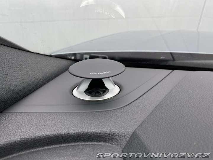 Audi SQ8  2020