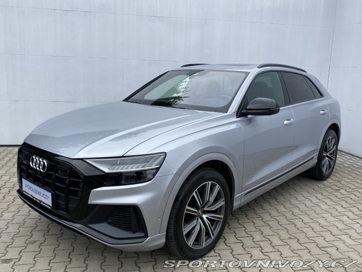 Audi SQ8  2020
