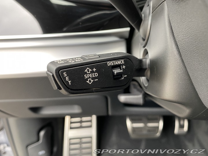 Audi SQ8  2020