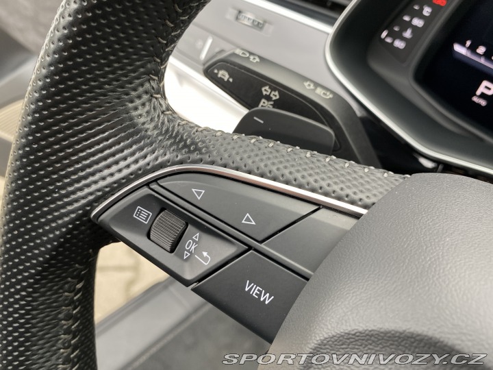 Audi SQ8  2020