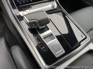 Audi SQ8  2020