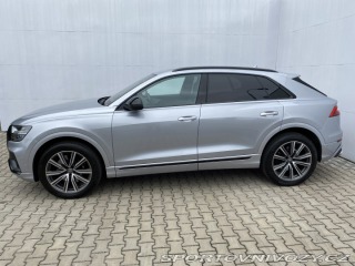 Audi SQ8  2020