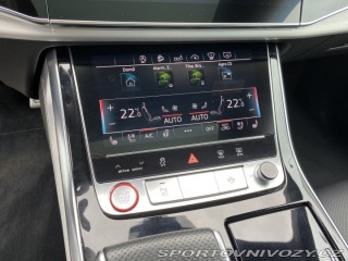 Audi SQ8  2020