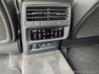 Audi SQ8  2020