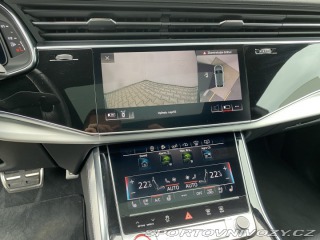 Audi SQ8  2020