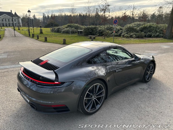 Porsche 911 Carrera 2020