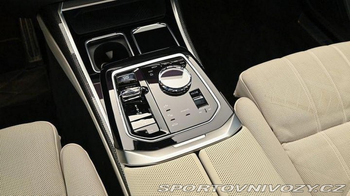 BMW i7 M70 xDrive Připravujeme 2023