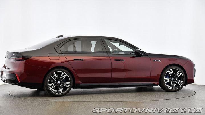 BMW i7 M70 xDrive Připravujeme 2023