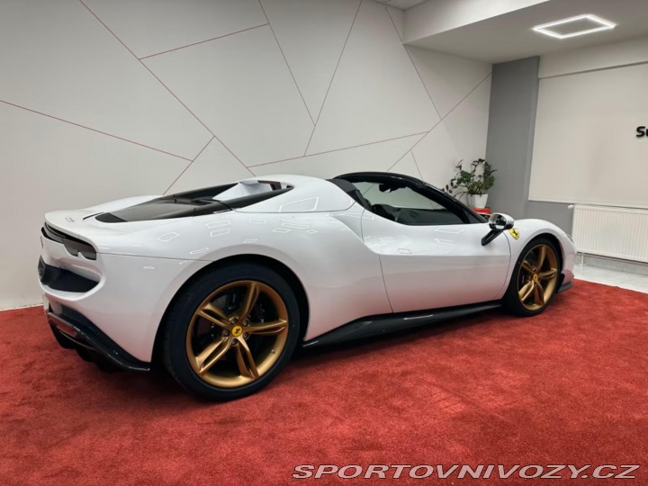 Ferrari 296 GTS 296GTS*Nové*TOP*Carbo 2025