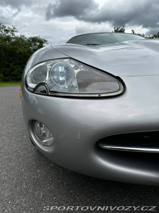 Jaguar XK8  2001