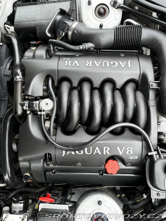 Jaguar XK8  2001
