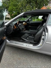 Jaguar XK8  2001
