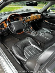 Jaguar XK8  2001