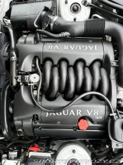 Jaguar XK8  2001