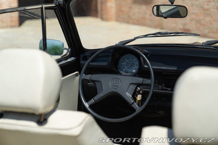 Volkswagen Brouk Maggiolone CABRIOLET 1303 1975