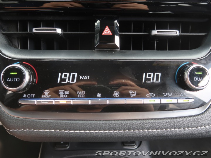 Toyota Corolla 2.0 Hybrid 2021