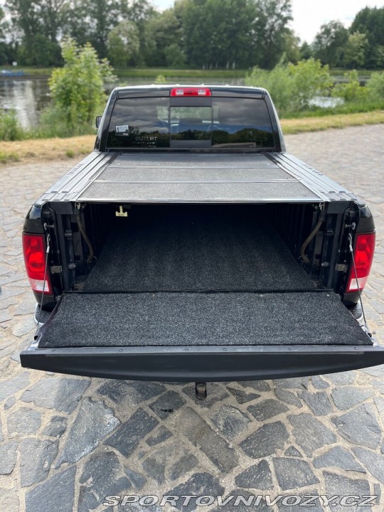 Dodge Ostatní modely RAM 5,7 Hemi Laramie 2010