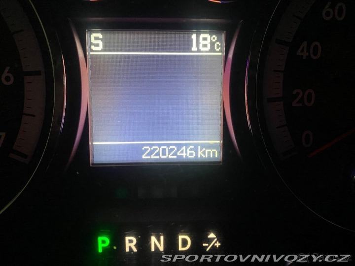 Dodge Ostatní modely RAM 5,7 Hemi Laramie 2010