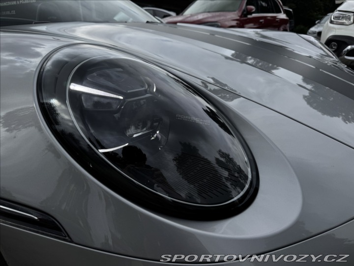 Porsche 911 Carrera GTS Chrono 2024