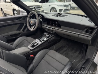 Porsche 911 Carrera GTS Chrono 2024