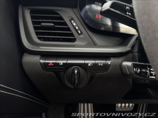 Porsche 911 Carrera GTS Chrono 2024