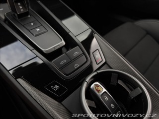 Porsche 911 Carrera GTS Chrono 2024
