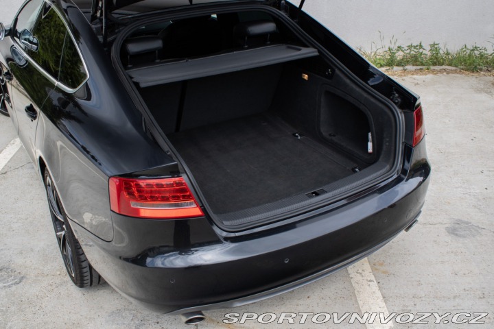 Audi A5 3.0 TDI DPF quattro S tr 2011