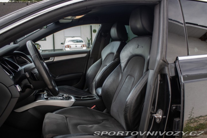Audi A5 3.0 TDI DPF quattro S tr 2011