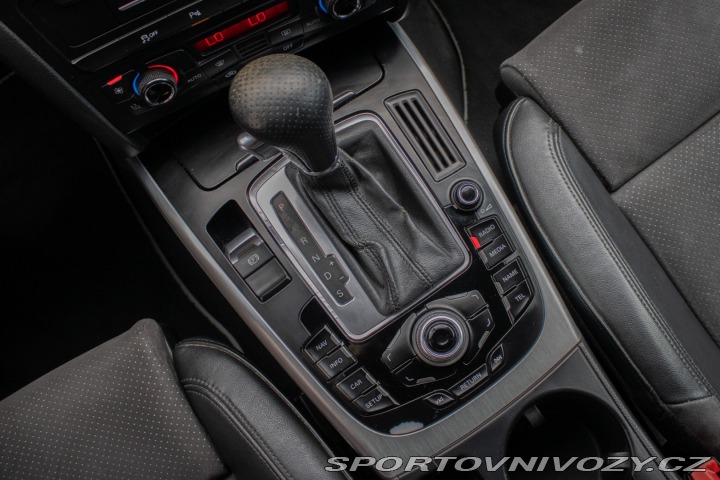 Audi A5 3.0 TDI DPF quattro S tr 2011
