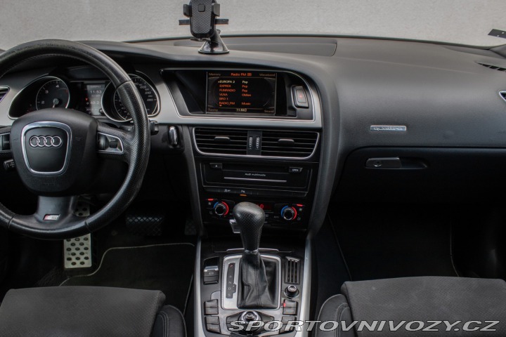 Audi A5 3.0 TDI DPF quattro S tr 2011